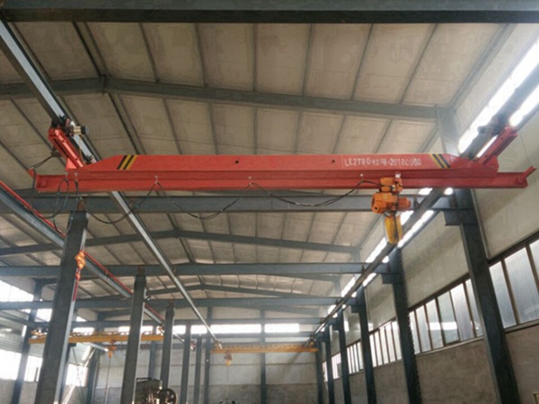 四川攀枝花桥式起重机厂家 三重协同保安全：绝缘桥式起重机工作原理解析