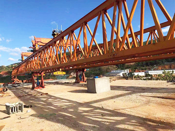 陕西安康架桥机厂家 智控凌空 减员增效——智能造桥机“解放”高空作业者的核心之道