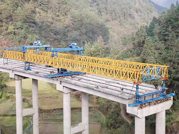 陕西西安架桥机厂家 轻装铁臂拓通途 复合材料赋能架桥机减重新生